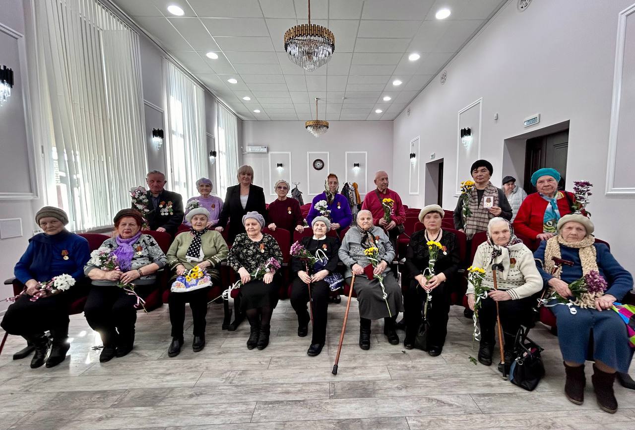 В Бежицком районе Брянска наградили активистов ветеранского движения