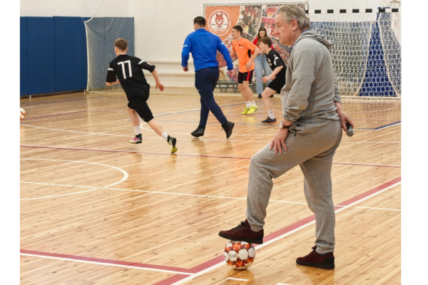 Главный тренер брянского «Динамо» Андрей Канчельскис провел мастер-класс для студентов БГУОР