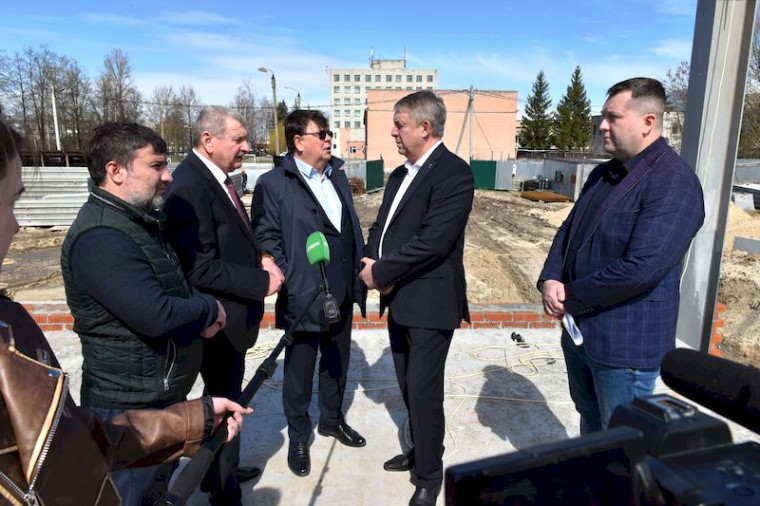 В Брянской области в Карачеве ведется строительство ФОКа