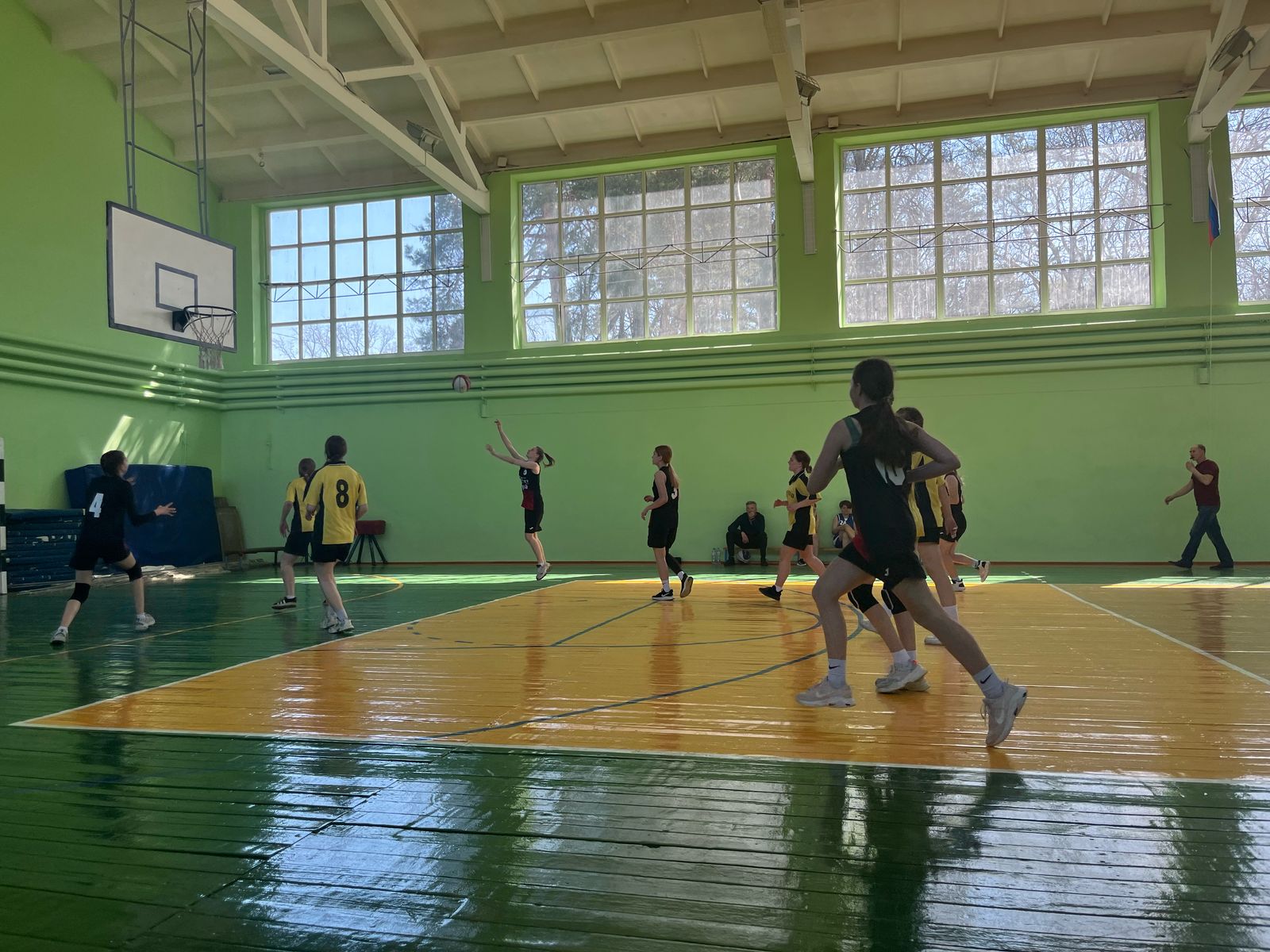 Комаричские баскетболисты одержали победу на Спартакиаде школьных спортивных лиг