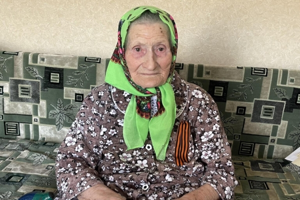 Жительница поселка Комаричи Валентина Владимировна Грохотова отметила 95-летие