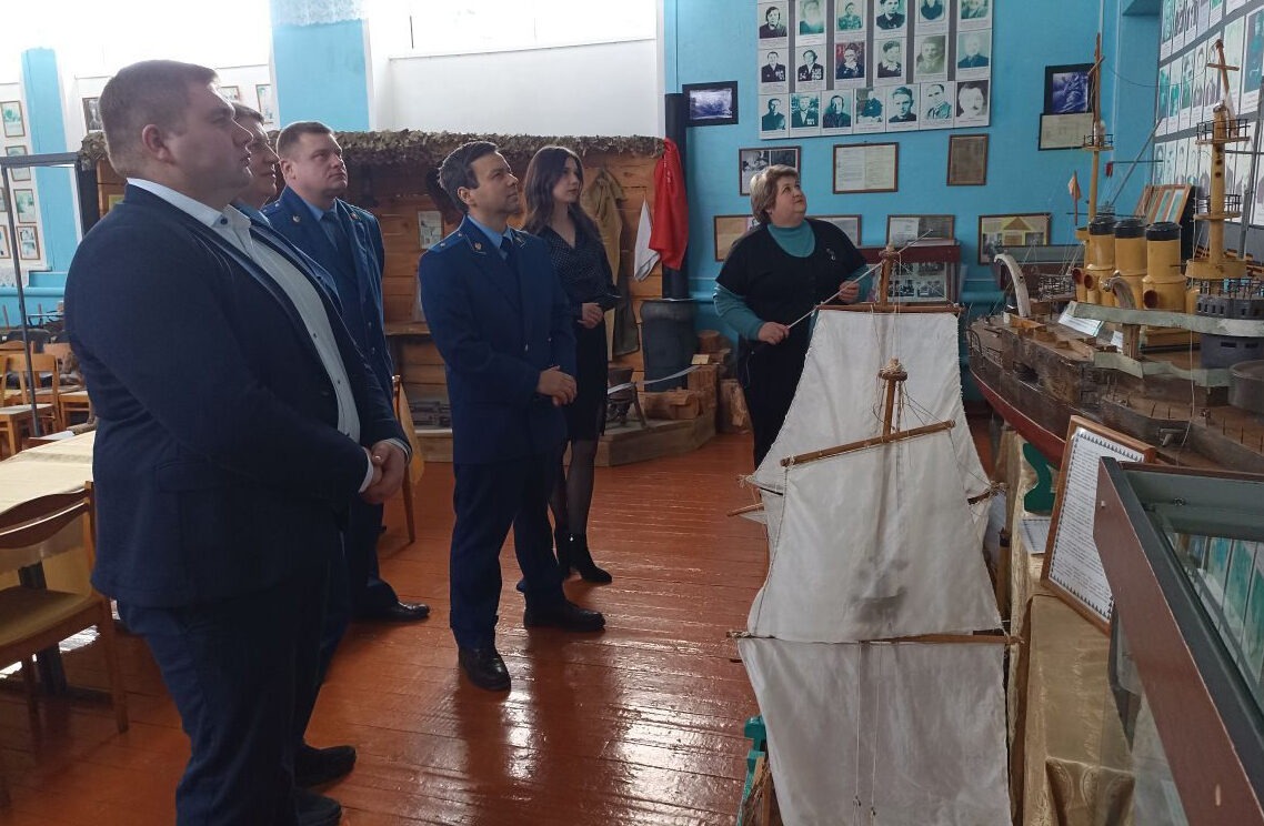 Комаричский краеведческий музей – это собранная по крупицам история района