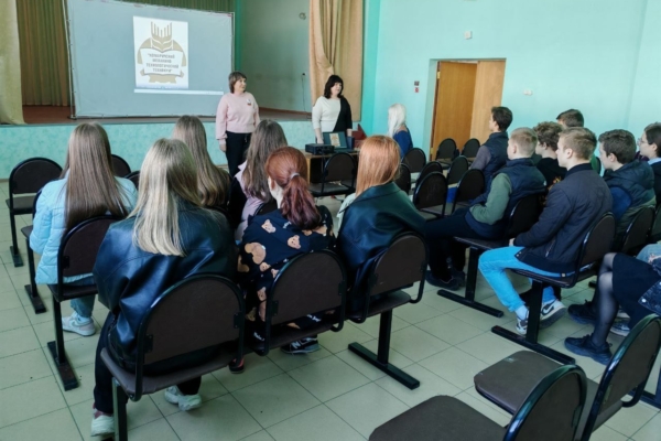 Центр занятости совместно с Комаричским механико-технологическим техникумом организовали экскурсию для учащихся Бочаровской школы