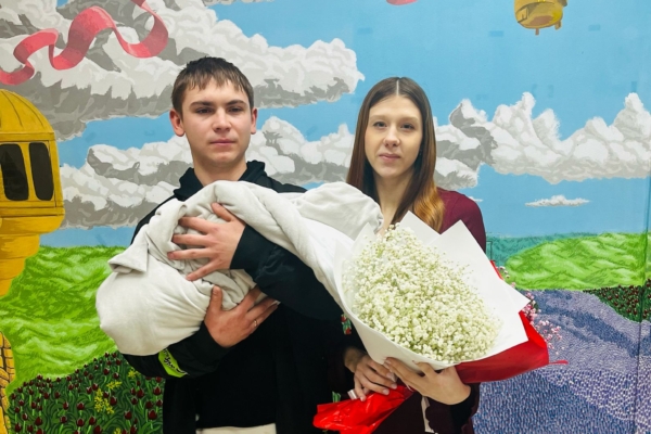 У комаричских супругов Марии и Вадима Белановых родился первенец