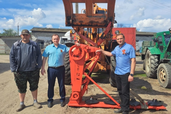 Для «Комаричского коммунальщика» приобретена роторная косилка