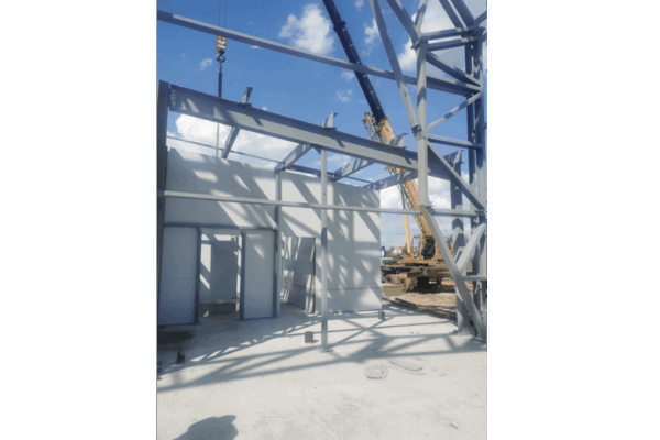 В селе Жирятино строят модульный спортивный зал