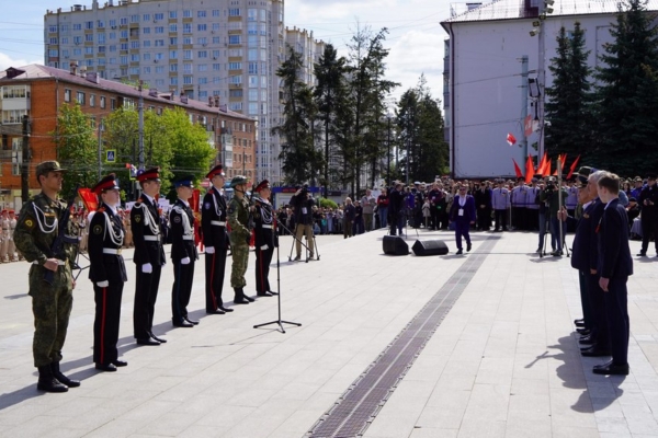 В Брянске будущие защитники Отечества принесли клятву верности ветеранам