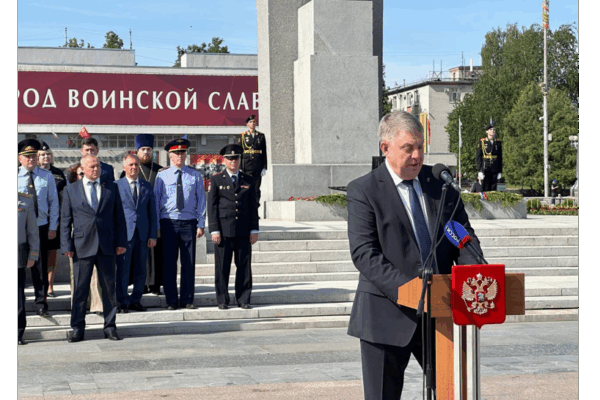 В Брянске прошел торжественный митинг в честь Дня пограничника