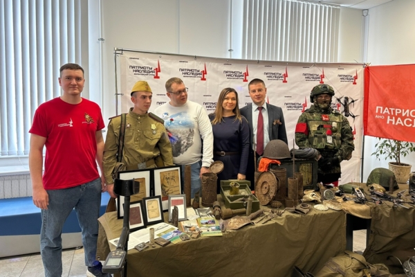 Комаричские «Патриоты наследия» участвуют в выставке «Точки Памяти»