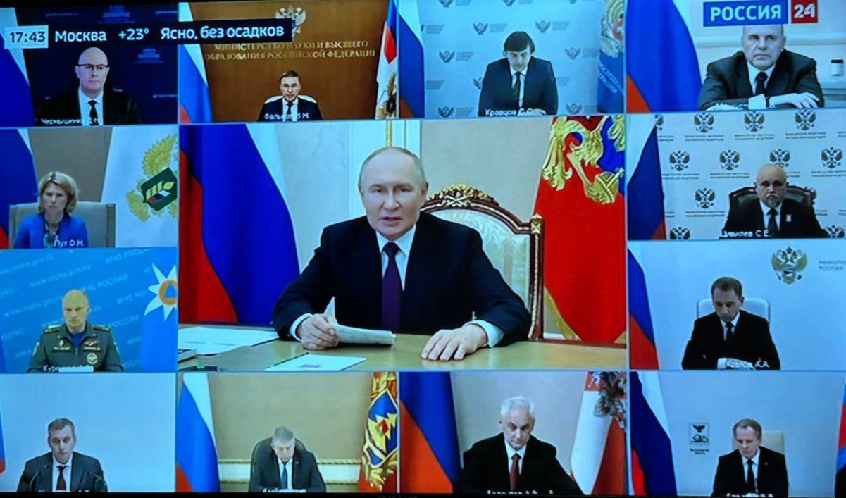 Александр Богомаз принял участие в совещании с президентом РФ Владимиром Путиным