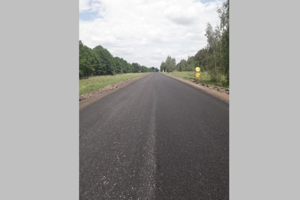 В Комаричском районе идет ремонт участка автодороги Комаричи-Севск