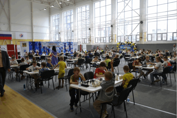 Во Дворце единоборств стартовал Кубок губернатора Брянской области по шахматам