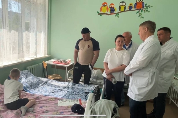 «Тяжёлый день для Брянской области». Глава региона сообщил, что работы на месте обрушения моста продолжаются