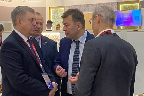 Губернатор Александр Богомаз принимает участие в мероприятиях ПМЭФ