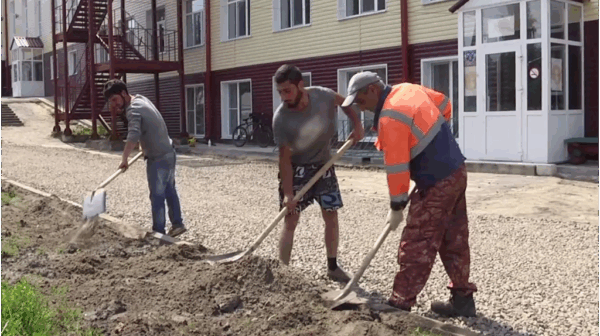 В Злынковском районе Брянской области завершают ремонт двух школ и детсада