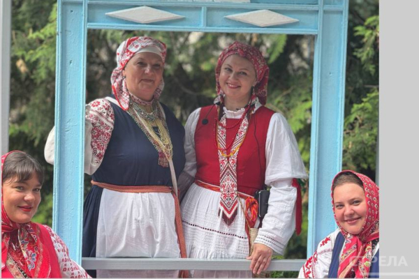 В Брянске открыли  выставку «Родные окна»