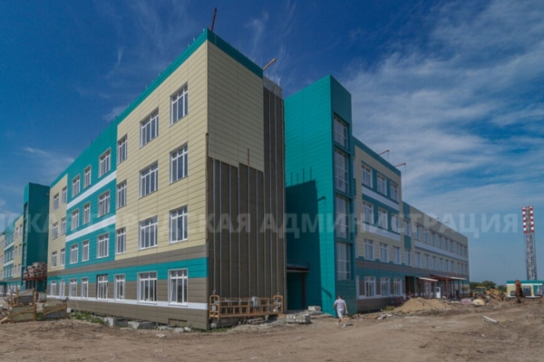 В Брянске утеплили стены второго корпуса Центра образования «Перспектива»