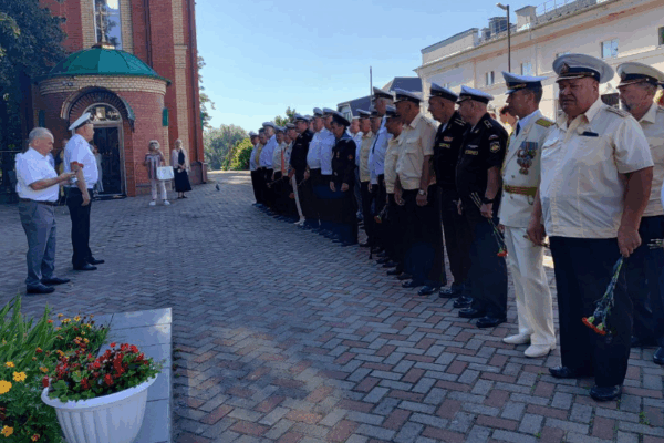 Брянские моряки начали отмечать День ВМФ
