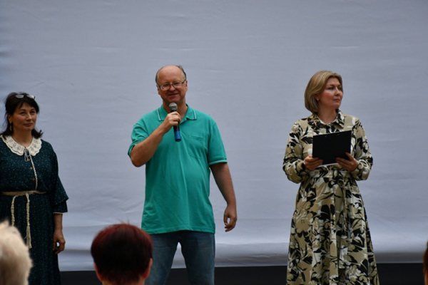 В Новозыбкове провели кинопоказ под открытым небом