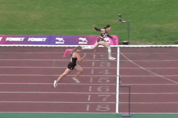 Брянская спортсменка завоевала серебро в беге с барьерами на первенстве России