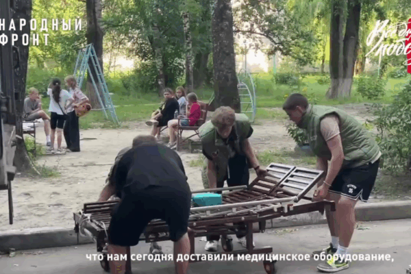 Брянские активисты Народного Фронта помогают военным медикам