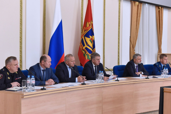 Состоялось внеочередное заседание антитеррористической комиссии в Брянской области