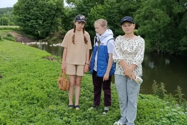 «Безопасность детства: в Комаричском районе напомнили детям о правилах поведения у воды»