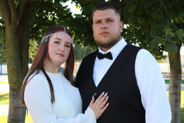 Яна и Дмитрий Зайцевы: молодожены Комаричского района