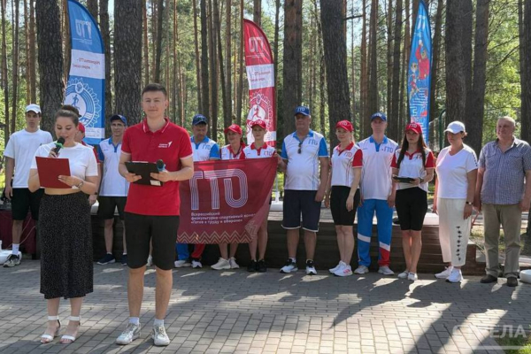 В брянском лагере «Искорка» начался спортивный праздник «Навстречу ГТО