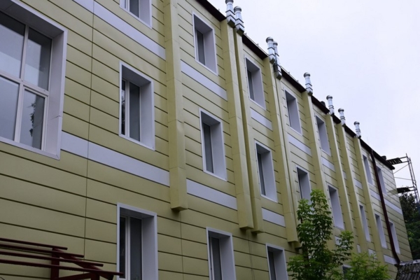 В Брянске завершается ремонт кровли филиала Сеченовского университета