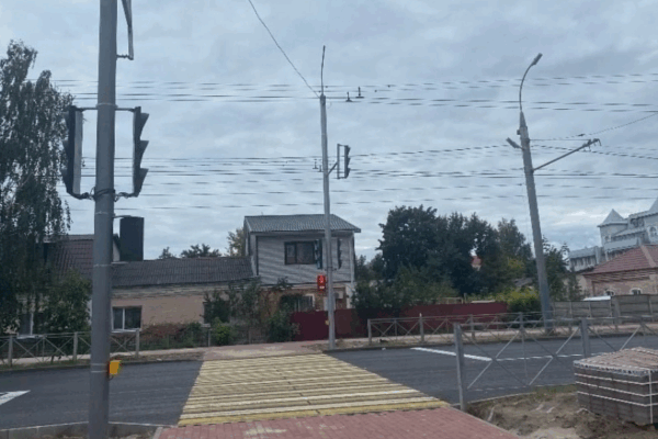 В Брянске на участке улицы 22 Съезда КПСС обновят уличное освещение