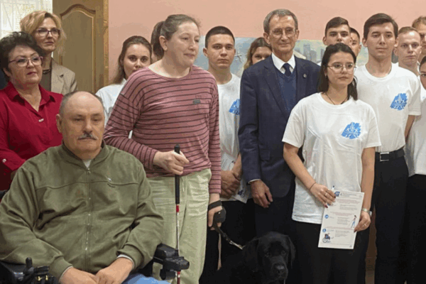 В Брянске член ЦИК Николай Левичев встретился с волонтерами