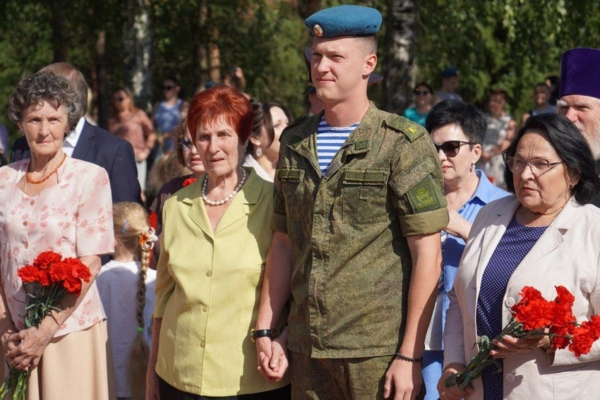 Брянцам рассказали о героизме Воздушно-десантных войск