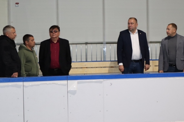 В Брянском районе завершается строительство Ледового дворца «Патриот»