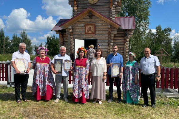 В деревне Тростная Комаричского района открылась часовня во имя Святого мученика Стефана Грачёва