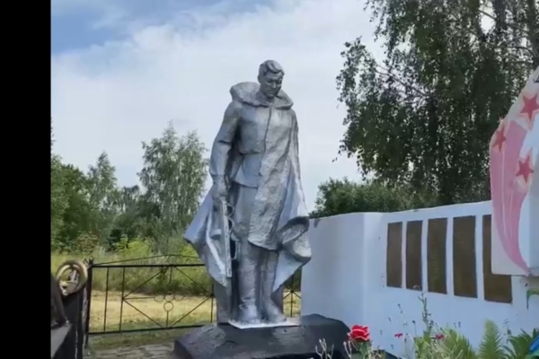 Комаричские волонтеры из «Патриоты Наследия» продолжают миссию по сохранению памяти о войне