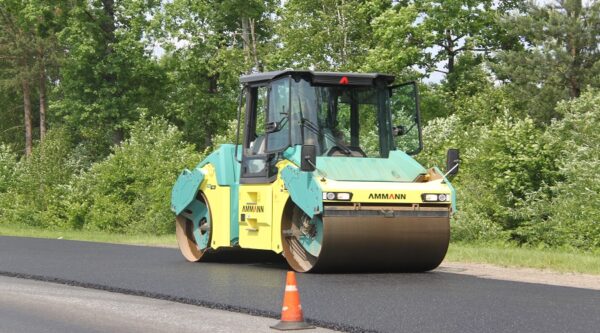 В Брянской облaсти обновляют опорную сеть дорог