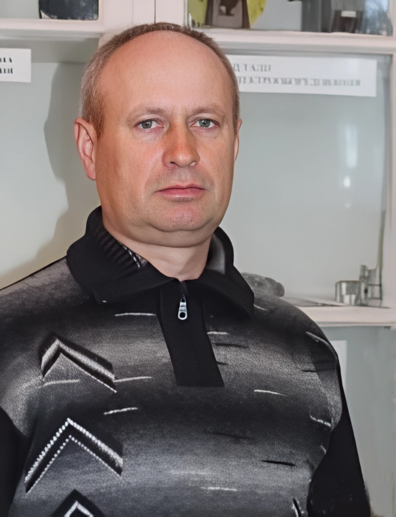 Шестаков Владимир Егорович, мастер производственного обучения, который своим примером доказывает, что преданность профессии и любовь к своему делу – это не просто слова