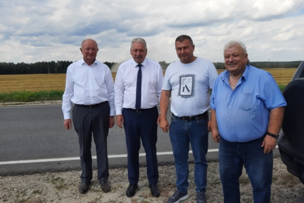 Комаричские аграрии демонстрируют высокие результаты уборки урожая