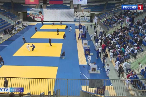 В Брянске состоялось Первенство ЦФО по дзюдо