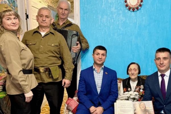 В Фокинском районе Брянска поздравили ветеранов Великой Отечественной войны