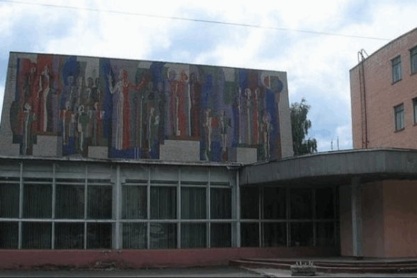 В Брянске продолжается ремонт областного колледжа искусств