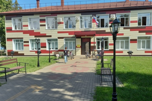 Самое красивое здание Добруни заиграло новыми красками