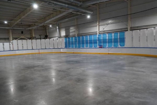 В Глинищеве скоро откроют Дворец зимних видов спорта