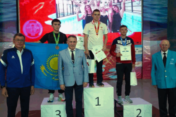 Брянец Максим Подтыкайлов стал победителем Кубка мира по полиатлону