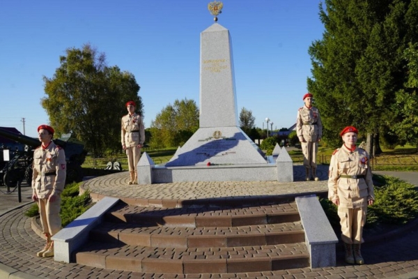 Министр строительства и ЖКХ Ирек Файзуллин посетил Журиничи, чтобы почтить память погибших в годы Великой Отечественной войны