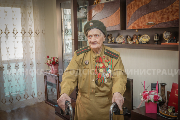 Свой 102-й день рождения отметила ветеран Великой Отечественной войны Полина Сергеева