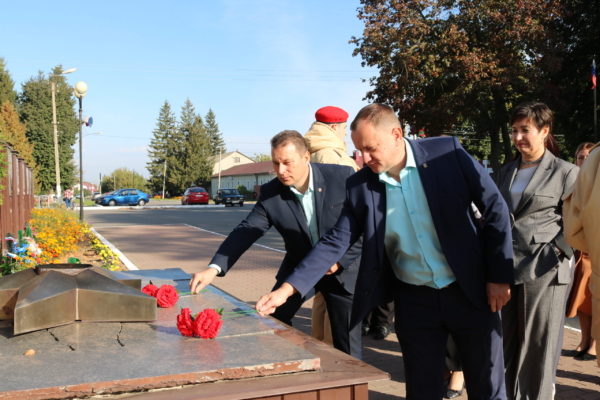 Комаричане отметили 82-ю годовщину освобождения от немецкий захватчиков