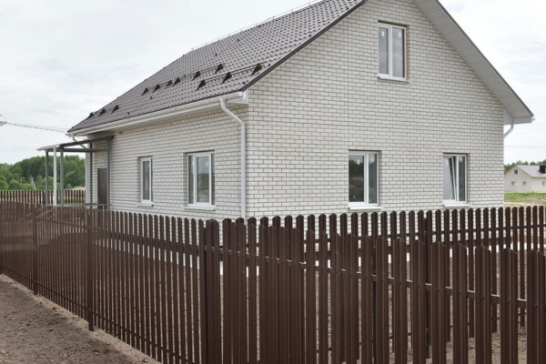 В Брянском районе благоустраивают общественные пространства и дворы