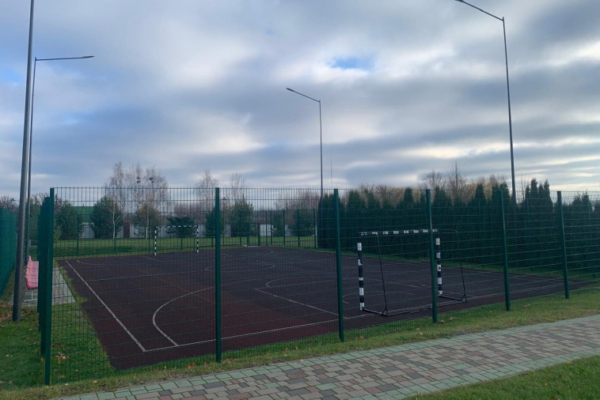 ТОС «Ленинский» предлагает реализацию проекта «Благоустройство спортивной площадки» на школьном стадионе МБОУ Комаричской СОШ No2